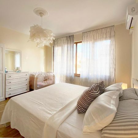 Lovely Apartment With Balcony In Pomorie Old Town By Flat Mаnаger Exterior foto